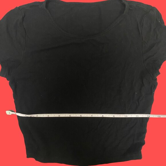 Brandy Melville Black Cropped Scoop Neck Tee – One Size Streetwear Basic - Picture 4 of 5